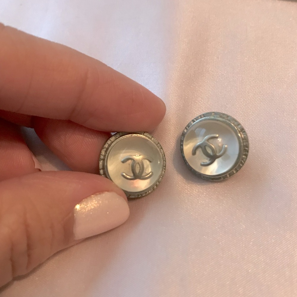 CHANEL Vintage CC Clip-on Earrings (1998 by Karl Lagerfeld)